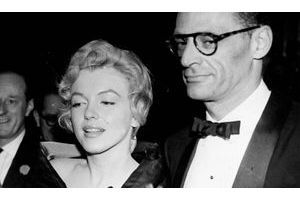  Marilyn Monroe et un de ses trois maris, la dramaturge Arthur Miller.