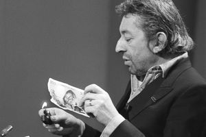 Serge Gainsbourg sur le plateau de «7 sur 7» en mars 1984.