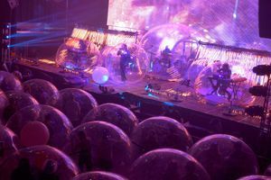 Covid-19: un concert dans des bulles