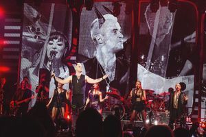Robbie Williams était en concert à Paris lundi soir. 