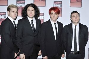 Frank Iero (à droite) et le groupe My Chemical Romance en 2011 aux NME Awards, à Londres. 