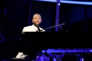 Billboard Awards : l'émouvante dédicace de John Legend à sa femme Chrissy Teigen