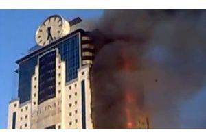 Grozny: l'immeuble de Depardieu part en flammes