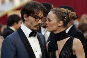 Johnny Depp et Vanessa Paradis à la cérémonie des Oscars en 2005.