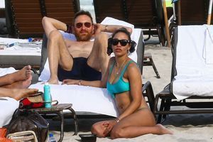 David Guetta et Jessica Ledon, duo complice sur les plages de Miami