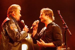 David et Johnny Hallyday sur scène à Paris en 2008.