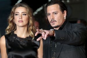Amber Heard et Johnny Depp en octobre 2015. 