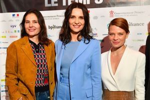 Juliette Binoche, Mélanie Thierry et Virginie Ledoyen, trio glamour à Paris 