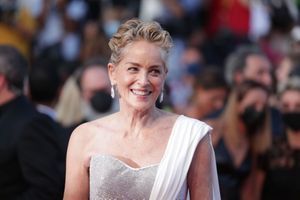 Sharon Stone à Cannes en juillet 2021.