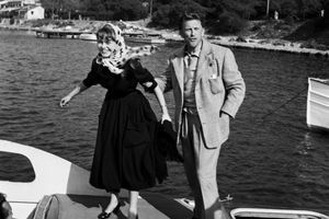 Brigitte Bardot et Kirk Douglas au Festival de Cannes en 1953