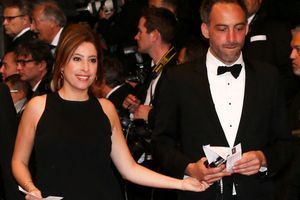 Léa Salamé et son compagnon Raphaël Glucksmann au festival de Cannes en mai 2017. 
