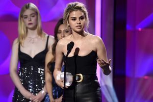 Les larmes de Selena Gomez aux Billboard Women in Music 2017