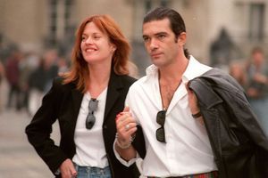 En 1995, la contre-attaque romantique de Melanie Griffith et Antonio Banderas