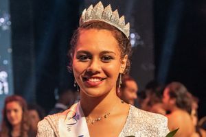 Emmy Chenin lors de l'élection de Miss Nouvelle-Calédonie 