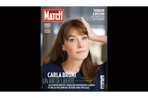  Carla Bruni à la Une de Paris Match.