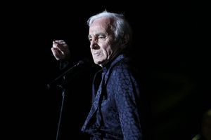 Charles Aznavour sur scène en mars 2013.