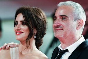 comment rencontrer monica cruz