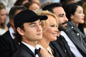 Soirée monégasque pour Pamela Anderson, son fils et Adil Rami