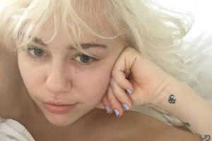 Stars sans maquillage : Miley Cyrus avant / après