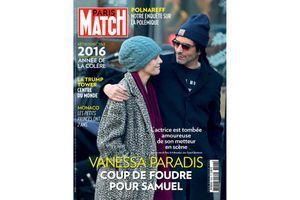 Vanessa Paradis, dans les rues de Paris, le 9 décembre, avec Samuel Benchetrit
