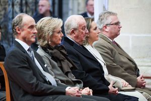 La famille royale belge à la Fête du roi, sans l’ex-reine Paola