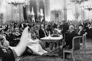 Mariage civil du roi des Belges Baudouin et de Fabiola de Mora y Aragon au Palais royal à Bruxelles, le 15 décembre 1960 