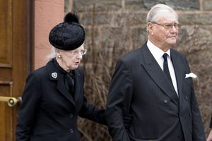 La reine Margrethe II de Danemark et le prince Henrik, aux obsèques du prince Richard de Sayn-Wittgenstein-Berleburg en Allemagne le 21 mars 2017