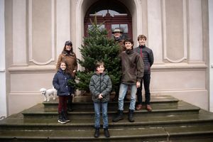 La princesse Marie et le prince Joachim de Danemark avec leurs enfants au château de Schackenborg, à Noël 2020 