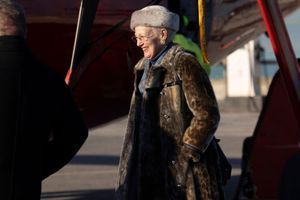 La reine Margrethe II de Danemark à son arrivée au Groenland, le 8 octobre 2021