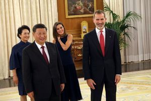 Letizia et Felipe VI dînent en privé avec le couple présidentiel chinois