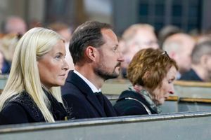 La princesse Mette-Marit et le prince héritier Haakon de Norvège à Kongsberg, le 17 octobre 2021