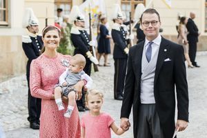 La princesse Victoria de Suède avec le prince Daniel et leurs enfants la princesse Estelle et le prince Oscar à Stockholm, le 9 septembre 2016