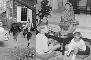 La princesse Grace de Monaco avec ses trois enfants à Ocean City, le 15 septembre 1966. A gauche, la princesse Grace et le prince Rainier III avec la princesse Caroline et le prince Albert à Philadelphie, en avril 1963