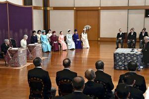L'empereur Akihito du Japon et l'impératrice Michiko avec la famile impériale à Tokyo, le 11 janvier 2019