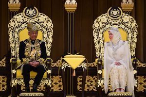 Le nouveau roi de Malaisie a été "couronné" en présence de sa reine
