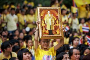 Le roi de Thaïlande annule sa fête d'anniversaire
