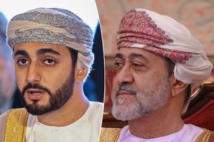 Le prince Theyazin d’Oman, le 16 décembre 2020 – Son père, le sultan Haitham ben Tarek d’Oman, le 21 février 2020