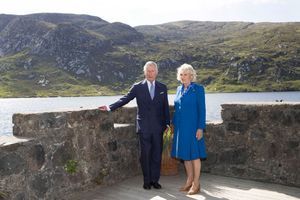 Charles de retour en Irlande avec Camilla