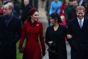 Kate et Meghan, entourées de leurs époux les princes William et Harry, se rendant à la messe de Noël de la famille royale à Sandringham, le 25 décembre 2018.