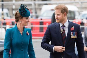 Kate Middleton et le prince Harry à l'abbaye de Westminster pour la journée commémorative de l'ANZAC Day à Londres le 25 avril 2019