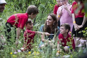 Kate Middleton, enjouée pour une journée au grand air avec des enfants