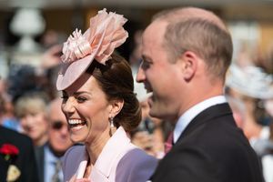 Kate Middleton, son clin d’oeil à Diana lors de la garden party de la reine Elizabeth II