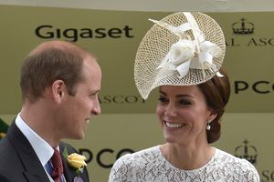 Kate resplendissante au Royal Ascot avec Mary