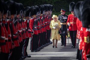 Elizabeth II est arrivée en Ecosse pour sa "Holyrood Week"