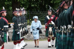 La reine Elizabeth II est officiellement en vacances à Balmoral