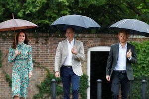 Diana : l'hommage d'Harry, William et Kate