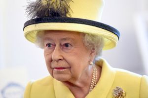 Elizabeth II est encore affaiblie par un rhume.