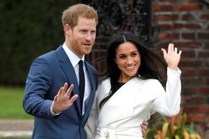 Le prince Harry et Meghan Markle lors de l'annonce de leurs fiançailles, le 27 novembre 2017 à Kensington Palace.