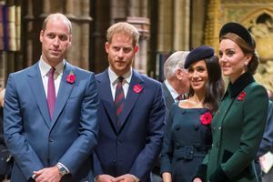 William et Harry, Meghan et Kate lors de la messe pour le centenaire du 11 novembre, à l'abbaye de Westminster à Londres. 