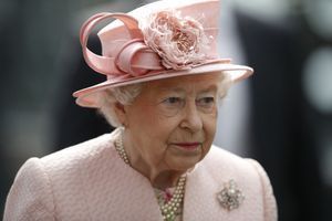 La reine Elizabeth ne votera pas au referendum sur la place du Royaume-Uni dans l'Union européenne.